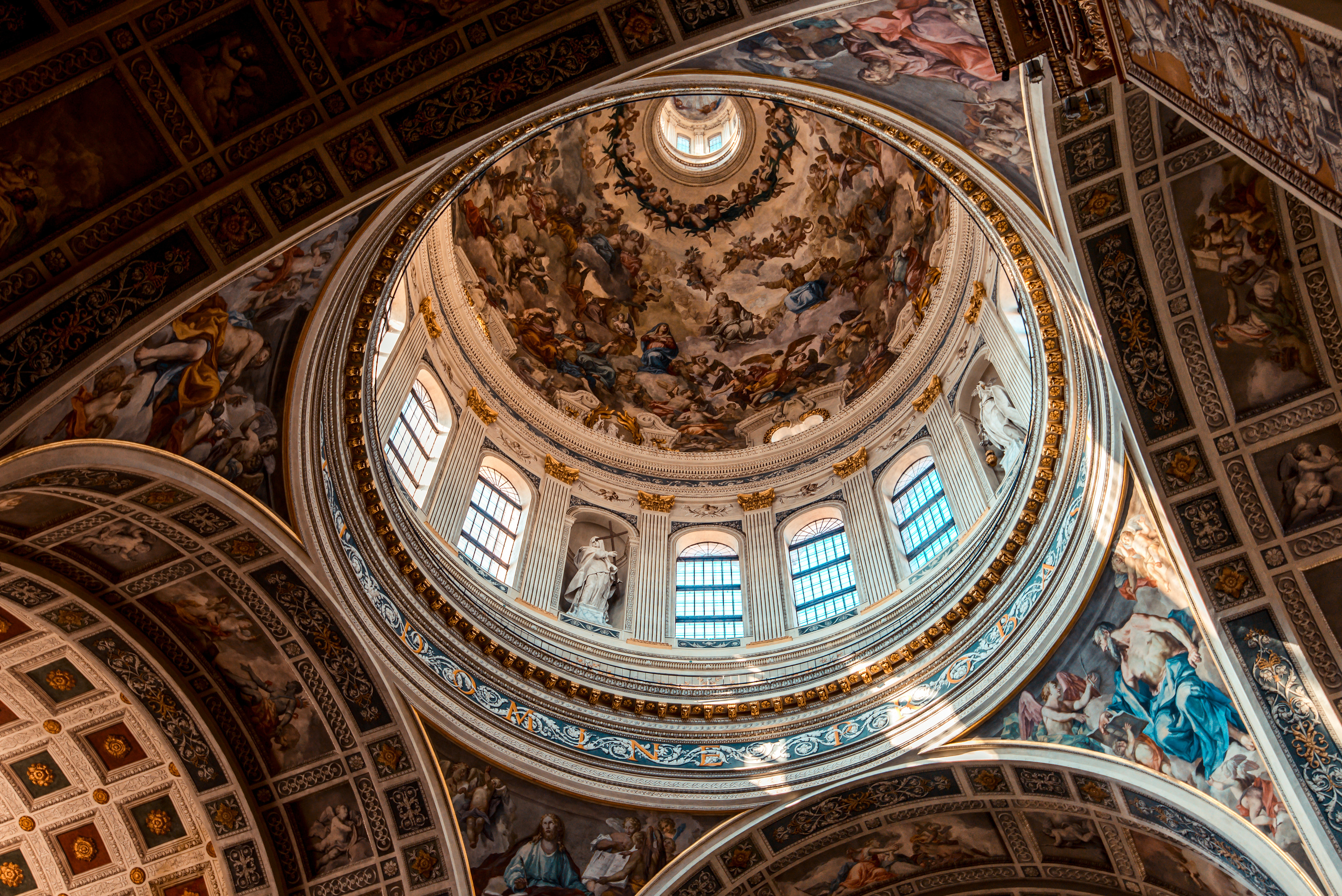 Saint Andrea basilica - italian renaissance architecture - travel destinations - Mantua italy